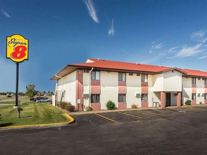 Мотель Super 8 By Wyndham Eau Claire I-94 Экстерьер фото