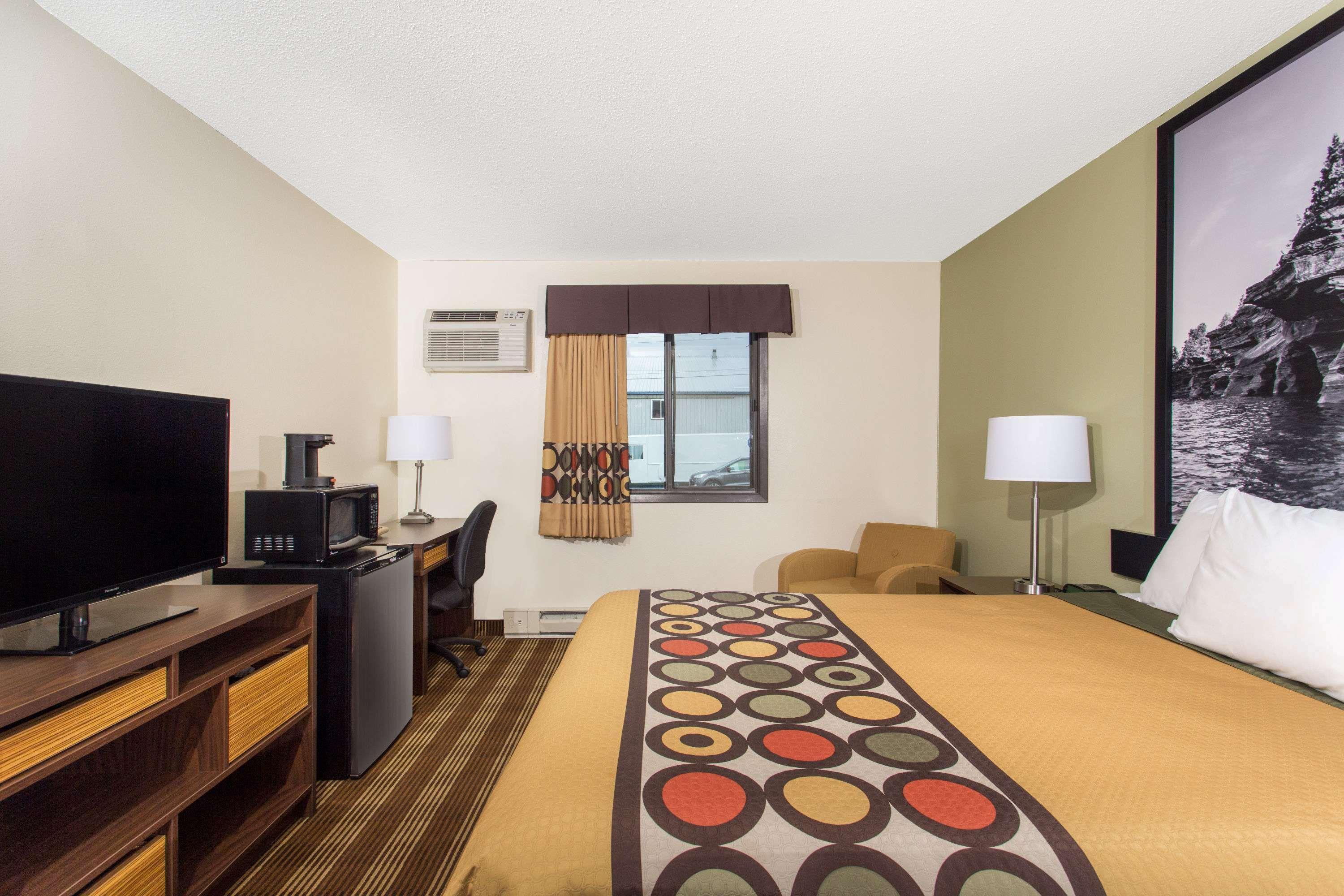 Мотель Super 8 By Wyndham Eau Claire I-94 Экстерьер фото