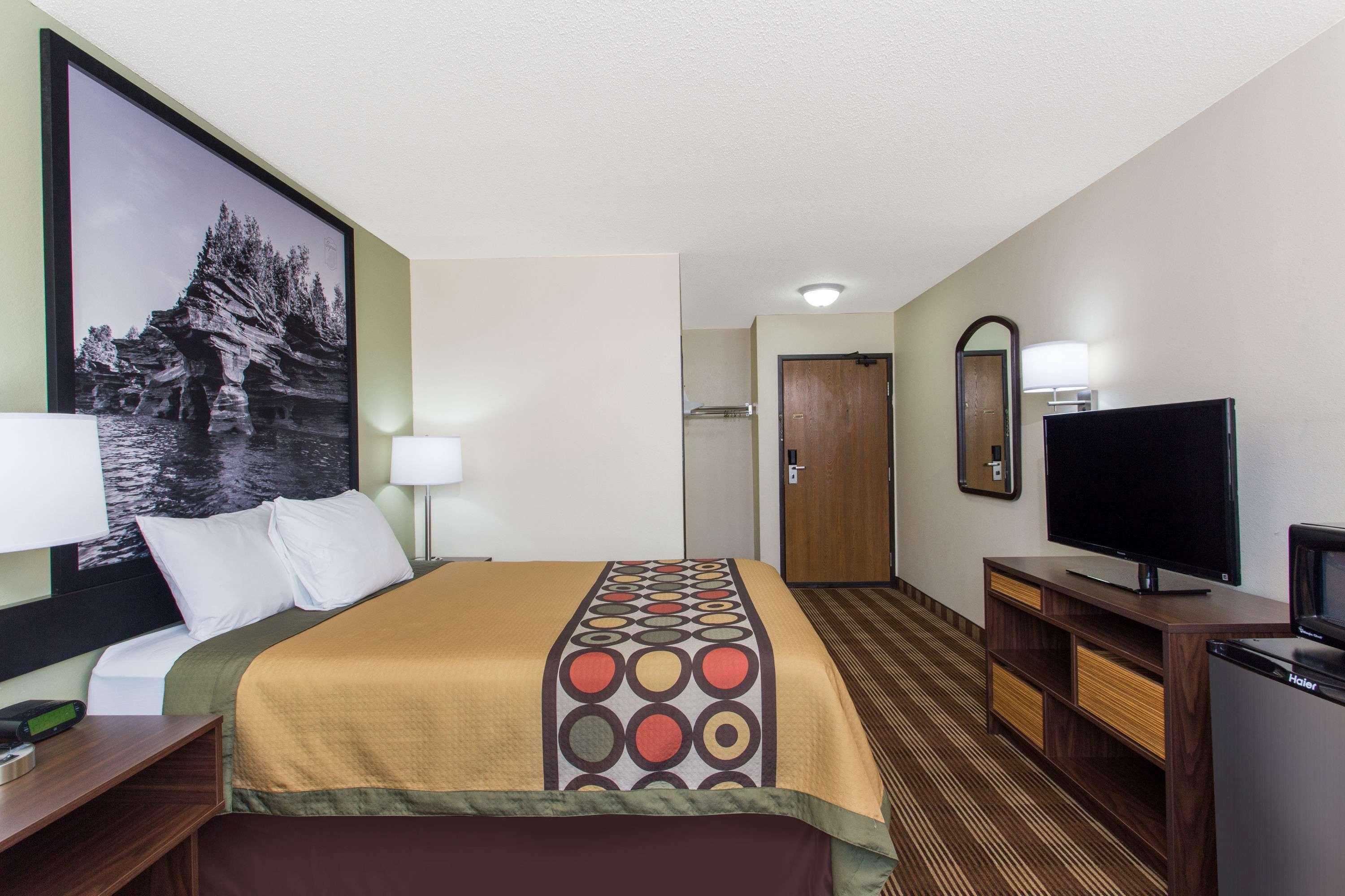 Мотель Super 8 By Wyndham Eau Claire I-94 Экстерьер фото
