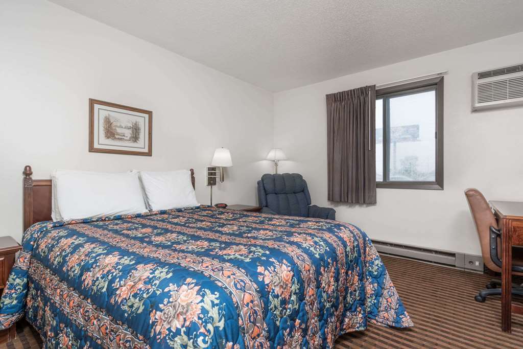 Мотель Super 8 By Wyndham Eau Claire I-94 Номер фото